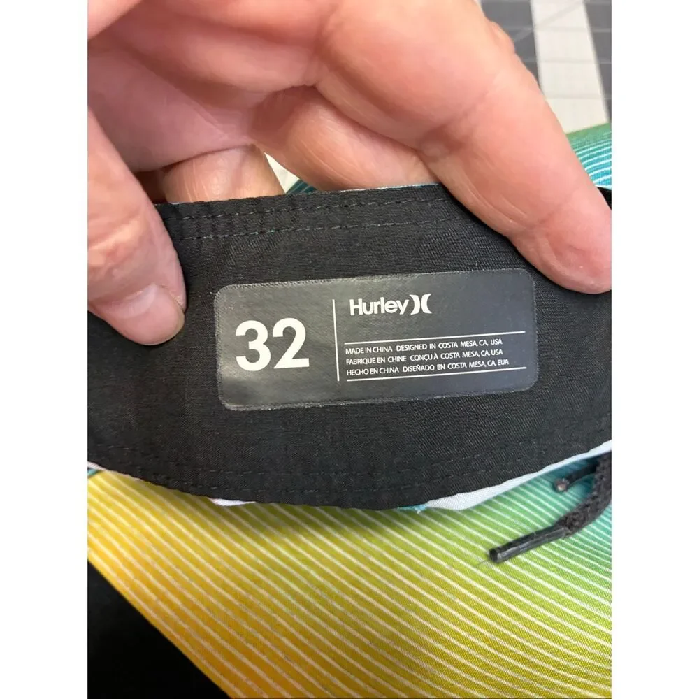 Hurley Swim Trunks in Multicolor Size 32 - Picture 8 of 9